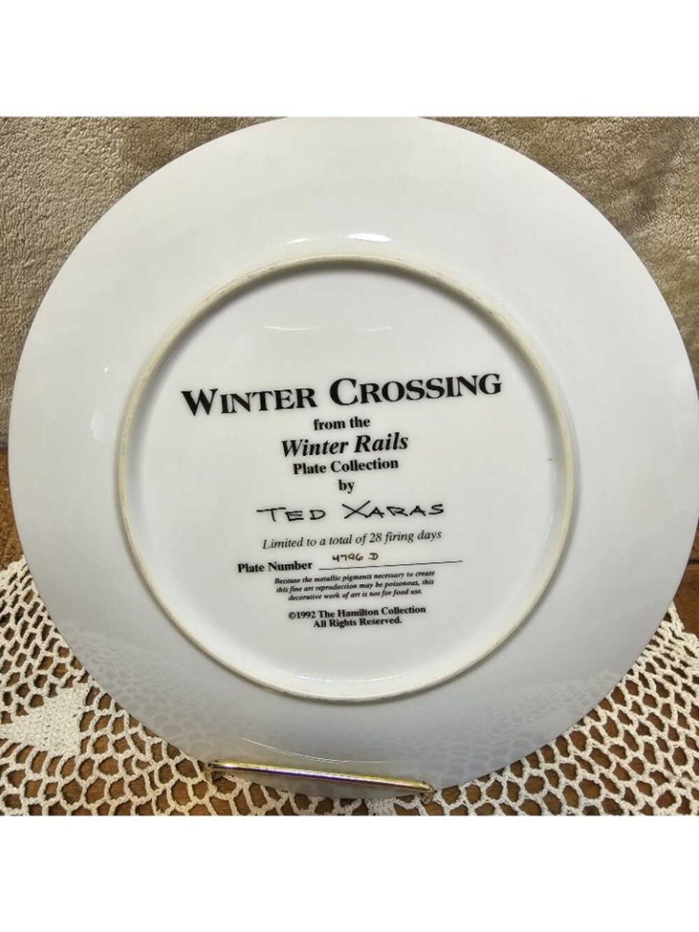 Hamilton - WINTER CROSSING - Winter Rails Collection - Collector Plate # 4796 - Picture 2 of 5